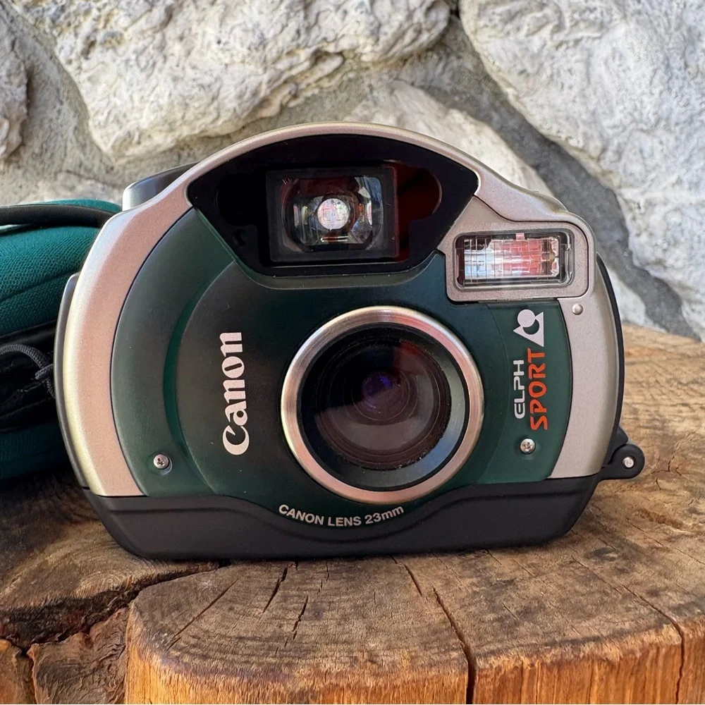Canon ELPH SPORT Camera Film 90s